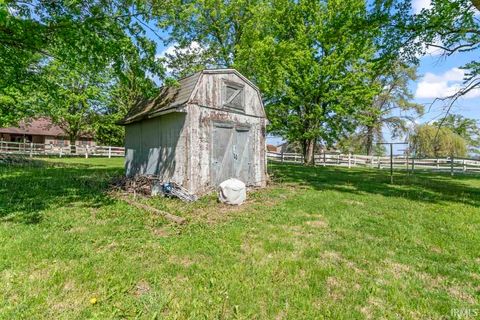 Tiny photo for 9967 N County Road 800 Road, Daleville, IN 47334 (MLS # 202615425)