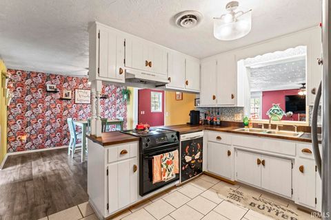 Tiny photo for 9967 N County Road 800 Road, Daleville, IN 47334 (MLS # 202615425)