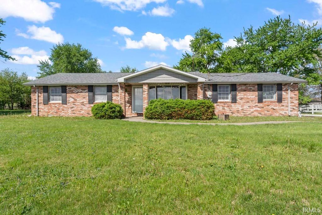 Photo of 9967 N County Road 800 Road, Daleville, IN 47334 (MLS # 202615425)