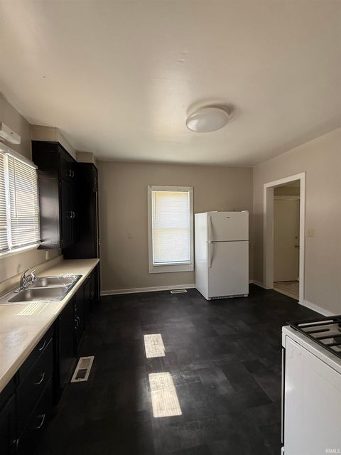 Tiny photo for 1519 N Purdum Street, Kokomo, IN 46901 (MLS # 202538592)