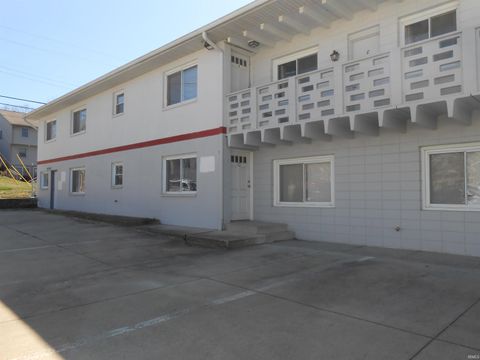 Photo of 339 S Lincoln Street #D, Bloomington, IN 47401 (MLS # 202542594)