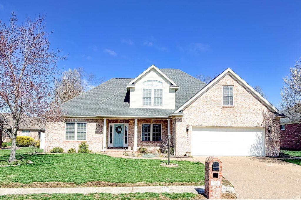 Photo of 906 Saint Giles Court, Evansville, IN 47725 (MLS # 202609439)