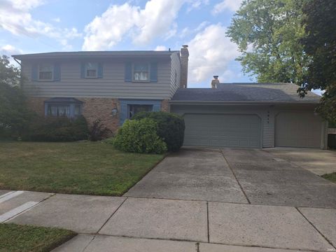 Photo of 2817 Whitegate Drive, Fort Wayne, IN 46805 (MLS # 202534005)
