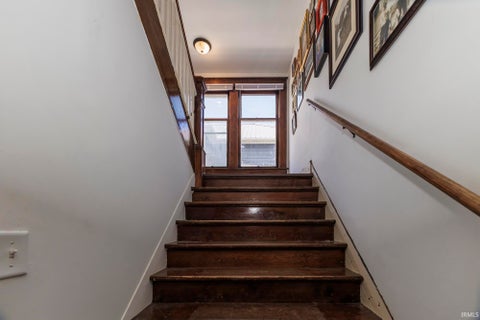Tiny photo for 1007 E Main Street, Muncie, IN 47305 (MLS # 202635185)