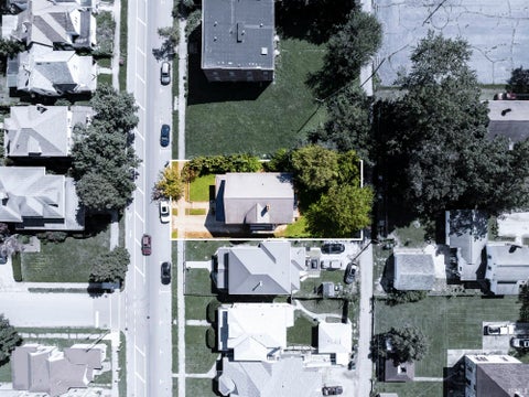 Tiny photo for 1007 E Main Street, Muncie, IN 47305 (MLS # 202635185)