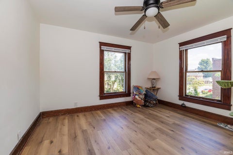 Tiny photo for 1007 E Main Street, Muncie, IN 47305 (MLS # 202635185)