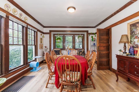 Tiny photo for 1007 E Main Street, Muncie, IN 47305 (MLS # 202635185)