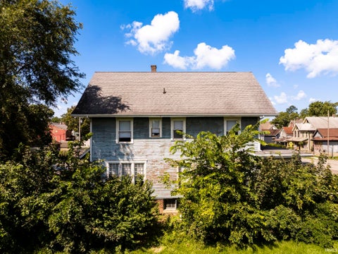 Tiny photo for 1007 E Main Street, Muncie, IN 47305 (MLS # 202635185)