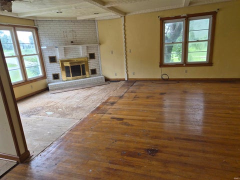 Tiny photo for 2015 E STATE 64 Road #1, Huntingburg, IN 47542 (MLS # 202635301)