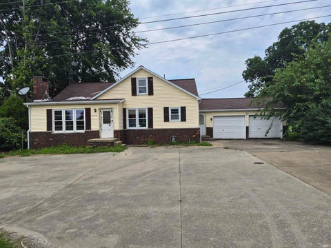 Photo of 2015 E STATE 64 Road #1, Huntingburg, IN 47542 (MLS # 202635301)