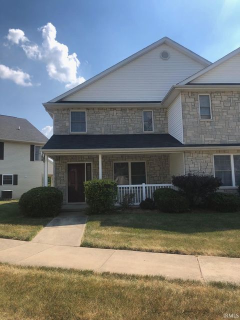 Photo of 1285 S Cobble Creek Circle, Bloomington, IN 47401 (MLS # 202613426)