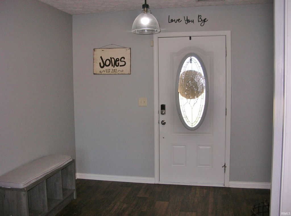 Photo of 9434 Hedgewood Court, Evansville, IN 47725 (MLS # 202544555)