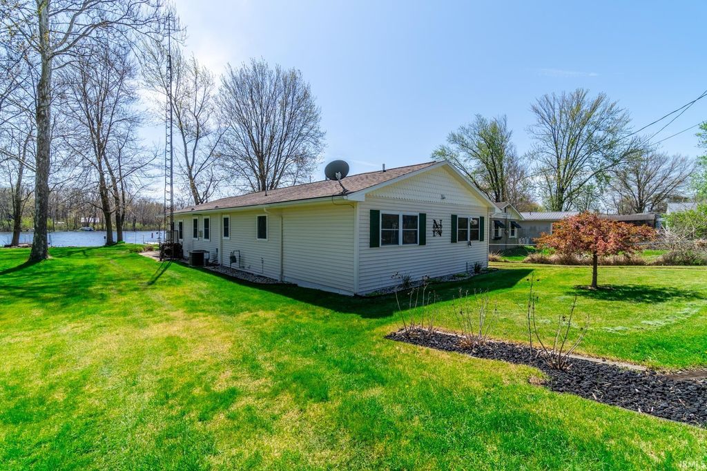 Photo of 1835 S 445 E, Lagrange, IN 46761 (MLS # 202614766)