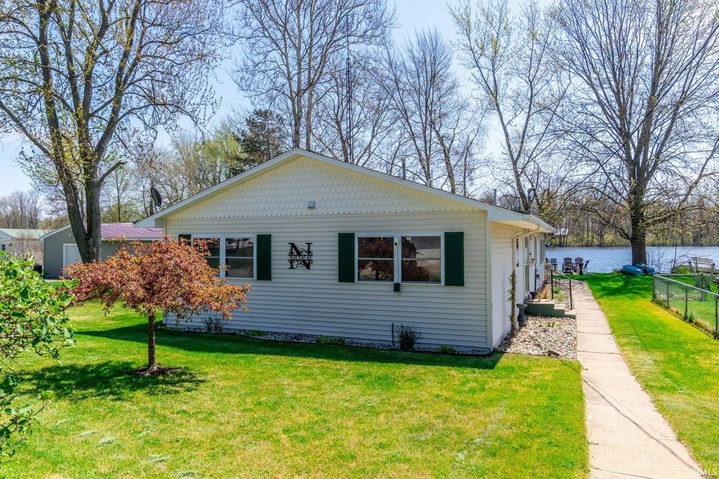 Photo of 1835 S 445 E, Lagrange, IN 46761 (MLS # 202614766)