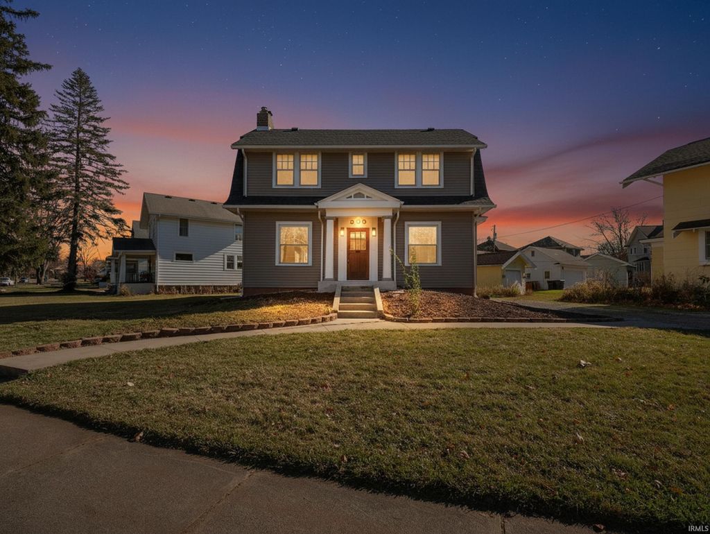 Photo of 309 N Seminole Circle, Fort Wayne, IN 46807 (MLS # 202547450)