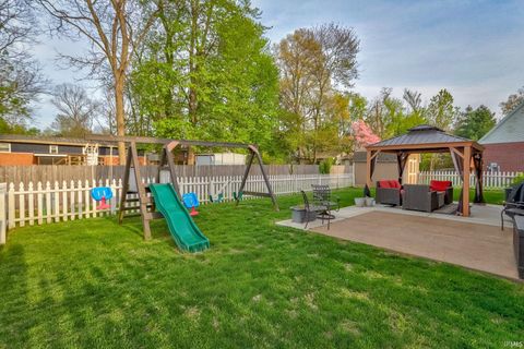 Tiny photo for 104 Alexandria Drive, Newburgh, IN 47630 (MLS # 202612503)