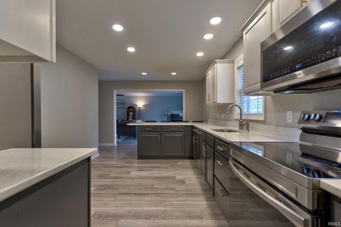 Tiny photo for 104 Alexandria Drive, Newburgh, IN 47630 (MLS # 202612503)