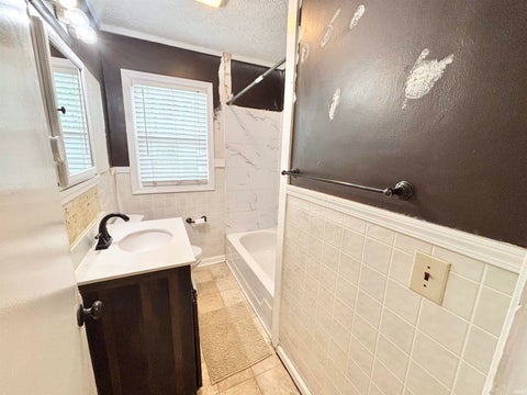 Tiny photo for 2353 N 26th Street, Lafayette, IN 47904 (MLS # 202639035)
