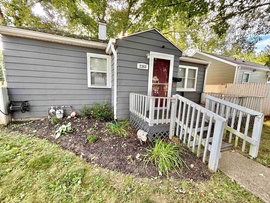 Photo of 2353 N 26th Street, Lafayette, IN 47904 (MLS # 202639035)