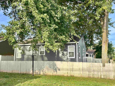Tiny photo for 2353 N 26th Street, Lafayette, IN 47904 (MLS # 202639035)