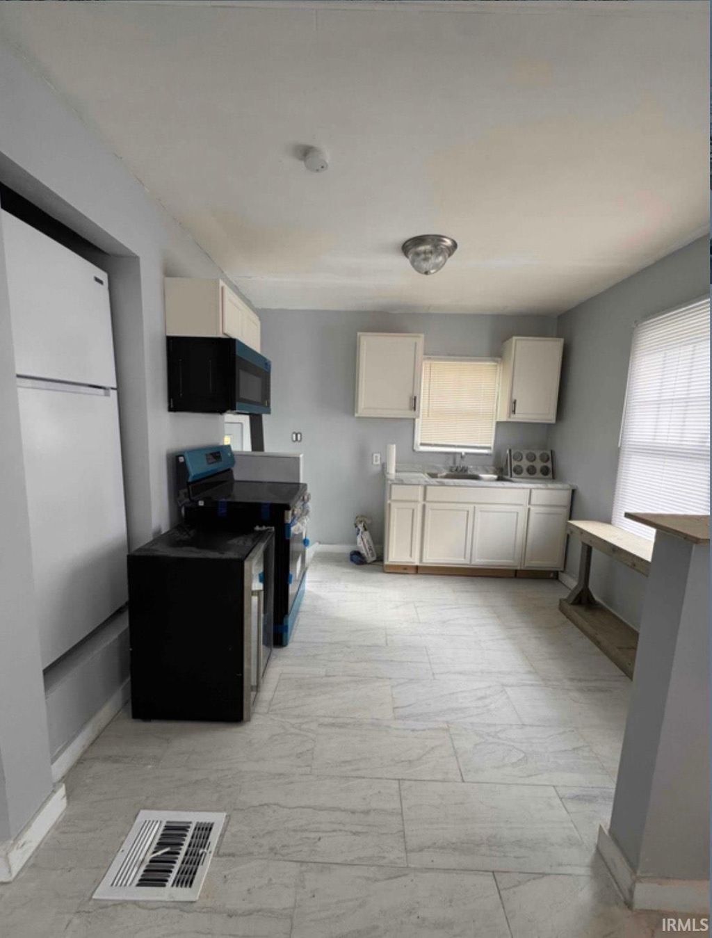 Photo of 1052 Covert Avenue, Evansville, IN 47714 (MLS # 202604307)