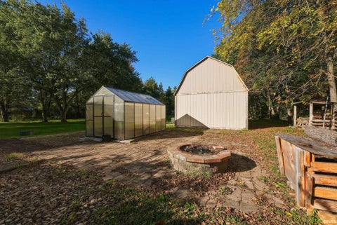 Tiny photo for 11033 Johnson Road, Fort Wayne, IN 46818 (MLS # 202643701)