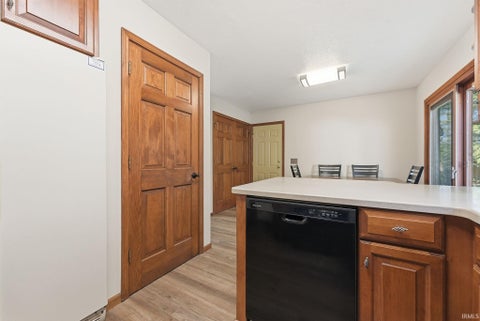 Tiny photo for 11033 Johnson Road, Fort Wayne, IN 46818 (MLS # 202643701)