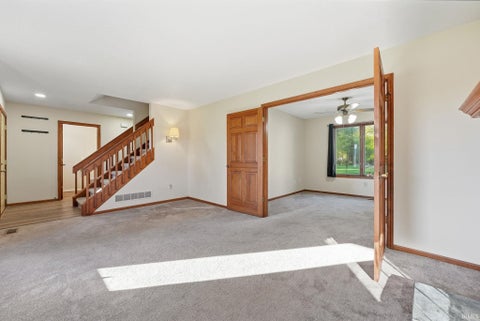 Tiny photo for 11033 Johnson Road, Fort Wayne, IN 46818 (MLS # 202643701)