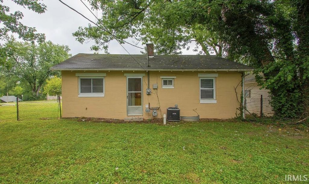 Photo of 106 S Roosevelt Street, Bloomington, IN 47408 (MLS # 202547900)