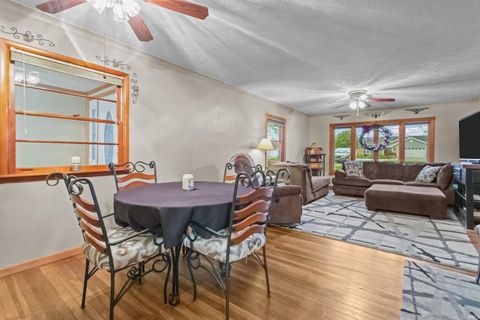 Tiny photo for 936 E Center Road, Kokomo, IN 46902 (MLS # 202615550)