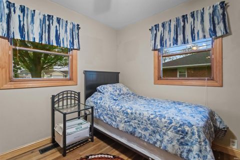 Tiny photo for 936 E Center Road, Kokomo, IN 46902 (MLS # 202615550)
