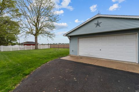 Tiny photo for 936 E Center Road, Kokomo, IN 46902 (MLS # 202615550)
