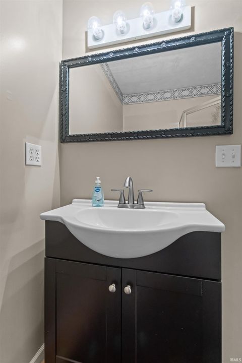 Tiny photo for 936 E Center Road, Kokomo, IN 46902 (MLS # 202615550)