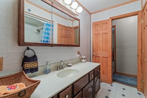 Tiny photo for 936 E Center Road, Kokomo, IN 46902 (MLS # 202615550)