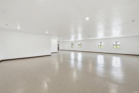 Tiny photo for 1680 Lincolnway W, Ligonier, IN 46767 (MLS # 202635233)
