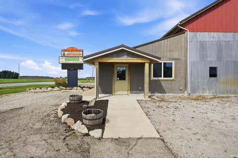 Tiny photo for 1680 Lincolnway W, Ligonier, IN 46767 (MLS # 202635233)