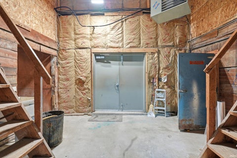 Tiny photo for 1680 Lincolnway W, Ligonier, IN 46767 (MLS # 202635233)