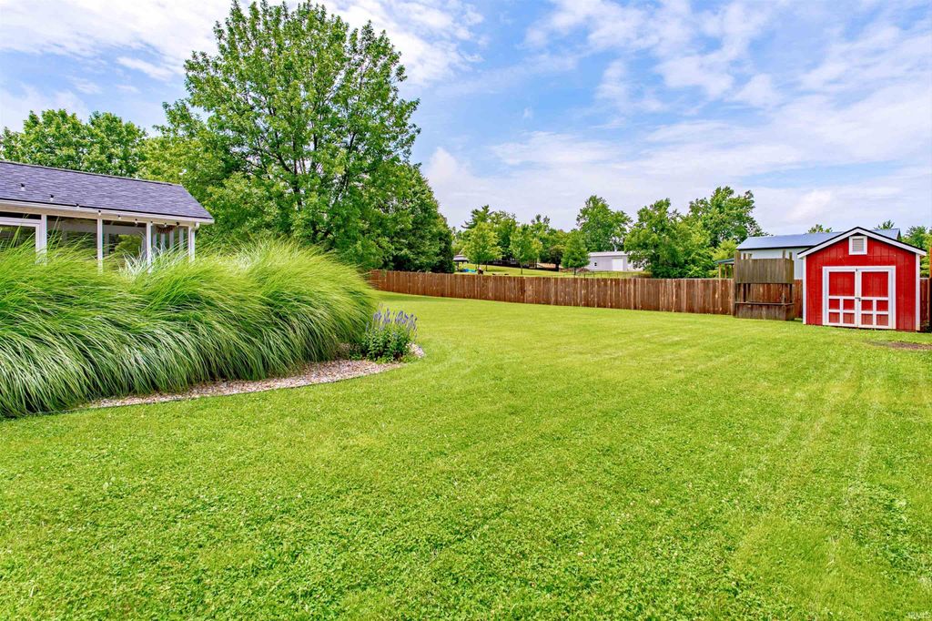 Photo of 2855 Briarcliff Drive, Newburgh, IN 47630 (MLS # 202626392)