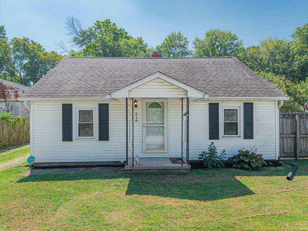 Photo of 218 W Walnut Street, Chandler, IN 47610 (MLS # 202634919)