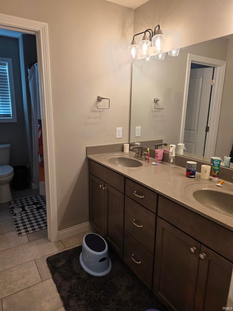 Tiny photo for 1049 Chesapeake Cove Drive, Lafayette, IN 47909 (MLS # 202639857)
