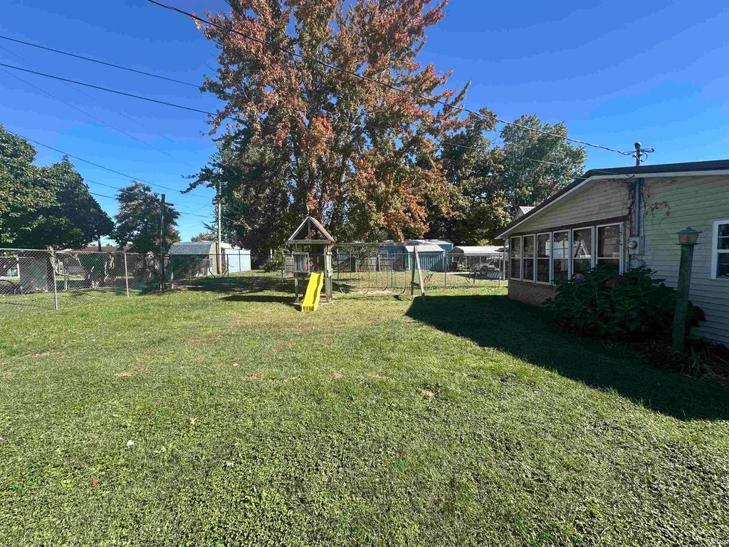 Photo of 540 NE F Street, Linton, IN 47441 (MLS # 202543507)