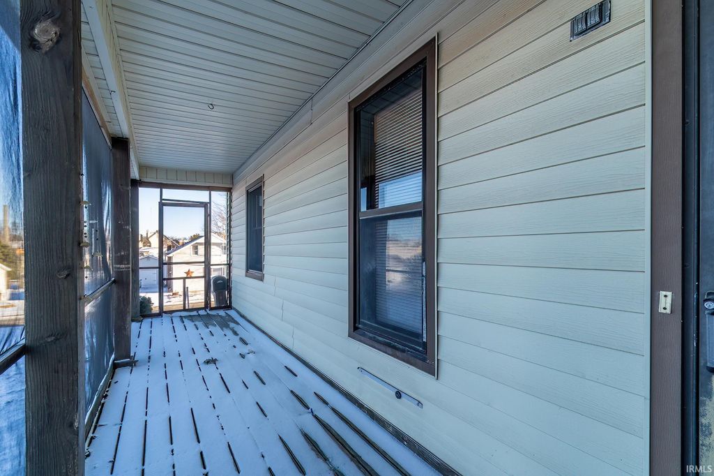 Photo of 106 E Hanna Street, Columbia City, IN 46725 (MLS # 202601578)