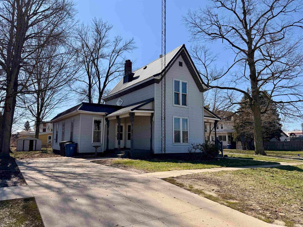 Photo of 323 Madison Street, Plymouth, IN 46563 (MLS # 202609549)