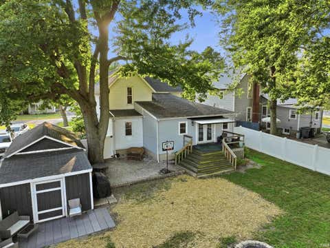 Tiny photo for 404 N Main Street, Syracuse, IN 46567 (MLS # 202630108)