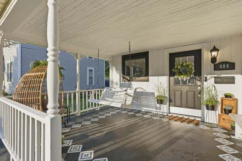 Tiny photo for 404 N Main Street, Syracuse, IN 46567 (MLS # 202630108)