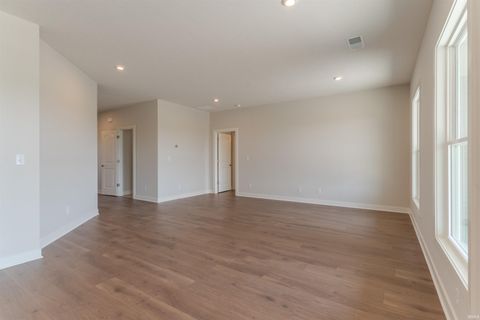 Tiny photo for 3163 Goswell Drive, Newburgh, IN 47630 (MLS # 202618882)