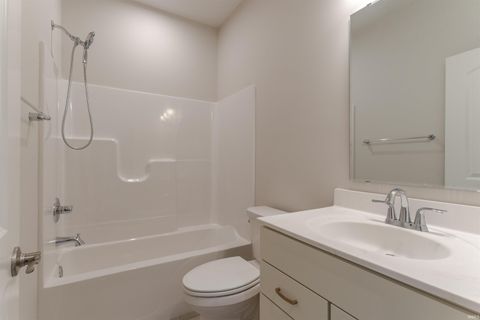Tiny photo for 3163 Goswell Drive, Newburgh, IN 47630 (MLS # 202618882)