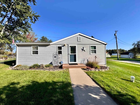 Tiny photo for 11446 W South Park Road, Kewanna, IN 46939 (MLS # 202641898)