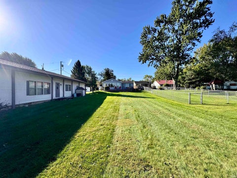 Tiny photo for 11446 W South Park Road, Kewanna, IN 46939 (MLS # 202641898)