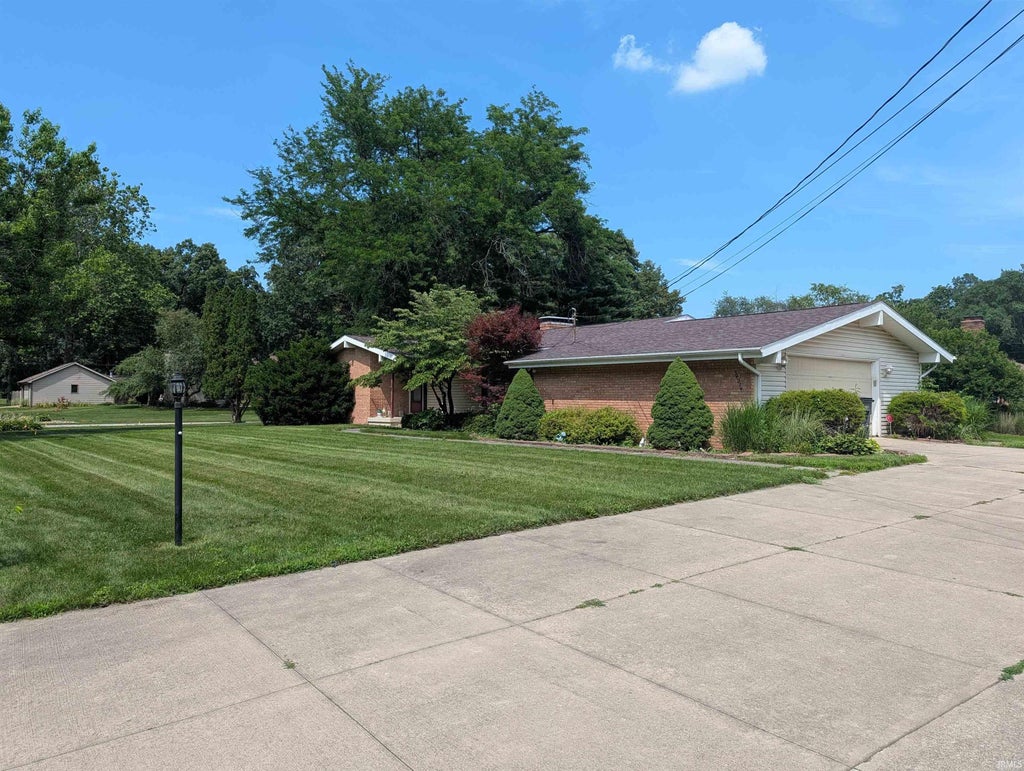 Photo of 54074 Echo Lane, Bristol, IN 46507 (MLS # 202631425)